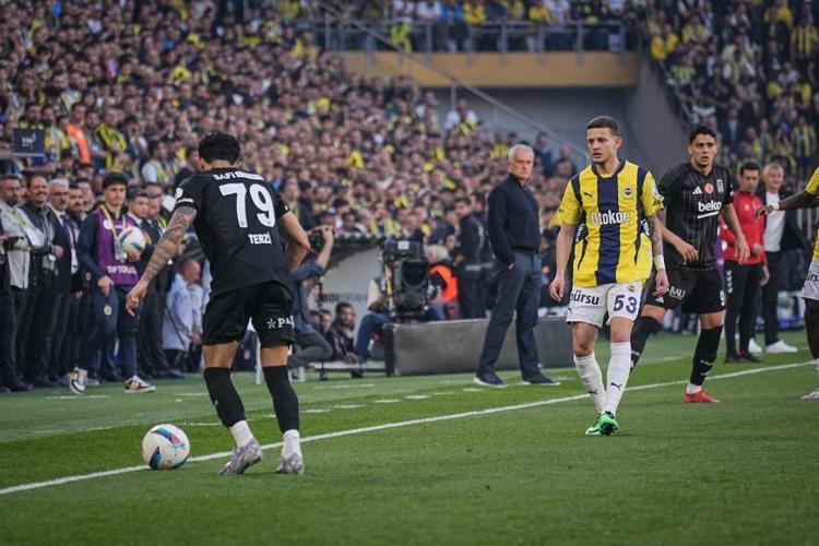 RAKİPLERİN SENDEN HANGİ OYUNCUYU ALIR