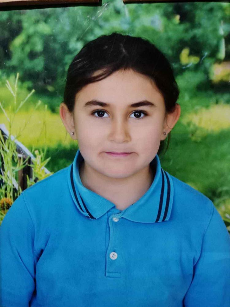 Trafik kazasında hayatını kaybeden Goncanın adı okul Kütüphanesinde yaşayacak