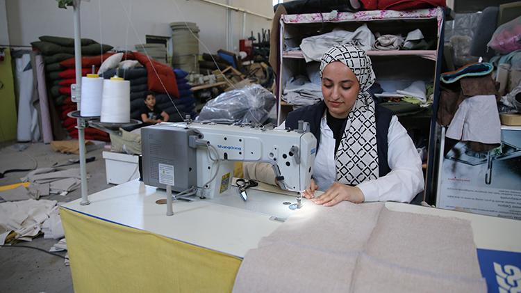 Ev hanımıydı, Diyarbakırda fabrika kurdu Avrupa Birliği destekledi, tüm Türkiyeye gönderiyor