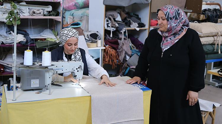 Ev hanımıydı, Diyarbakırda fabrika kurdu Avrupa Birliği destekledi, tüm Türkiyeye gönderiyor