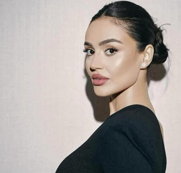 Şarkıcı Elif Buse Doğan, saplantılı hayranıyla mahkemelik oldu Hayatım çekilmez bir hal aldı