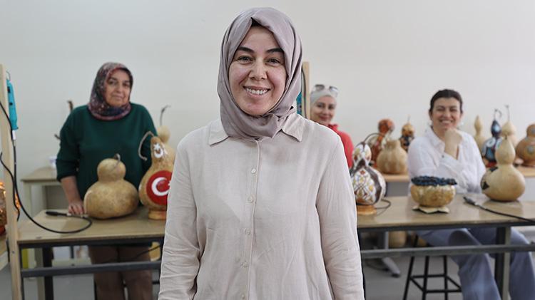 Nevşehirde kadınların ekmek kapısı oldu Bahçelerinde yetiştirdikleri ürünleri süsleyip satıyorlar