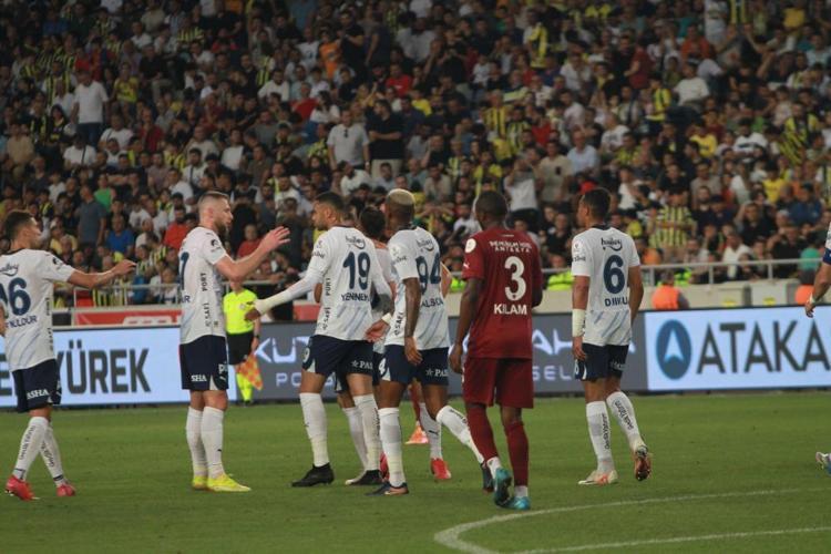 Fenerbahçede taşlar yerinden oynuyor Mourinho değil Mario Branco ayrıldı, işte yeni sportif direktör...