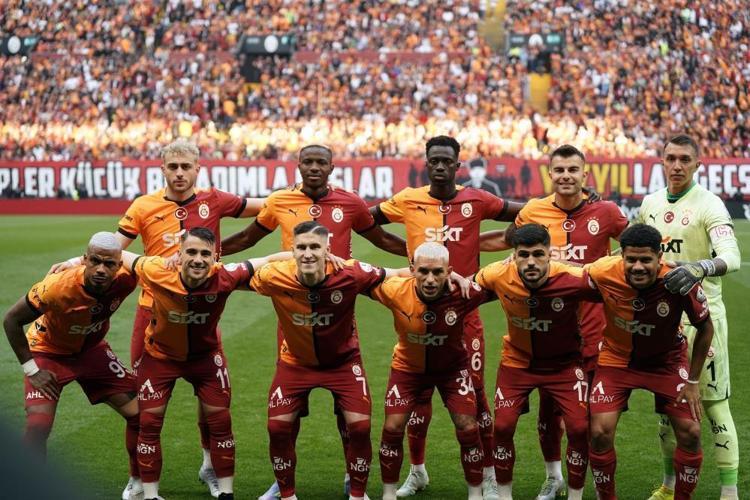 Victor Osimheni duyurdular Anlaşma tamam, işte yeni takımı