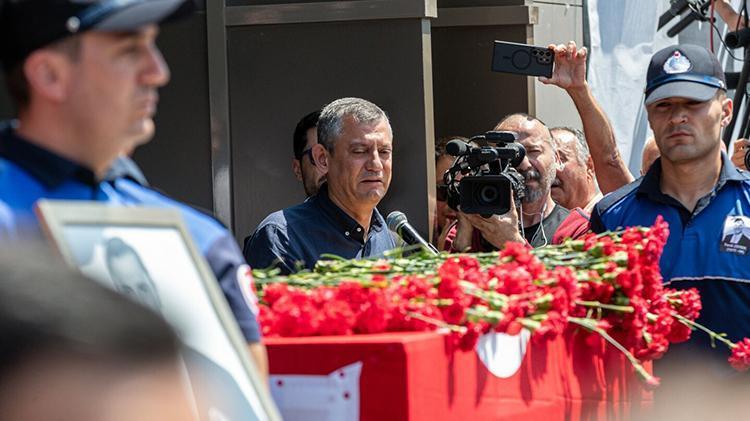 Başkan Ferdi Zeyreke son veda Gözyaşları sel oldu, eşinden duygusal sözler: Bugün ona sözümü verdim