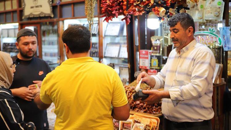Gaziantepte bayram bereketi Yöresel lezzetlere yoğun talep esnafın yüzünü güldürdü