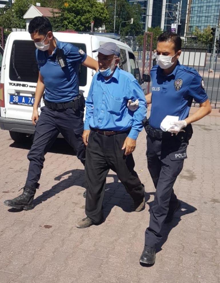 Oğlunu öldürüp polise teslim oldu Olmasaydım, torunlarımı ve gelinimi öldürecekti dedi