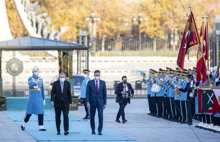 Cumhurbaşkanı Erdoğan, İspanya Başbakanı Sanchez ile bir araya geldi