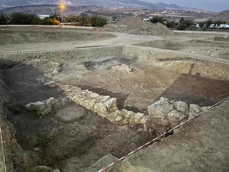 Perre Antik Kentindeki kazılarda 1500 yıllık yapı tespit edildi