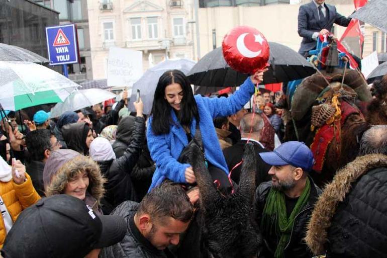 Deve ve eşek ile PCR protestosu