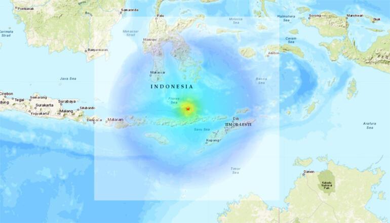 Endonezya 7.3 büyüklüğündeki depremle sarsıldı Tsunami alarmı verildi...