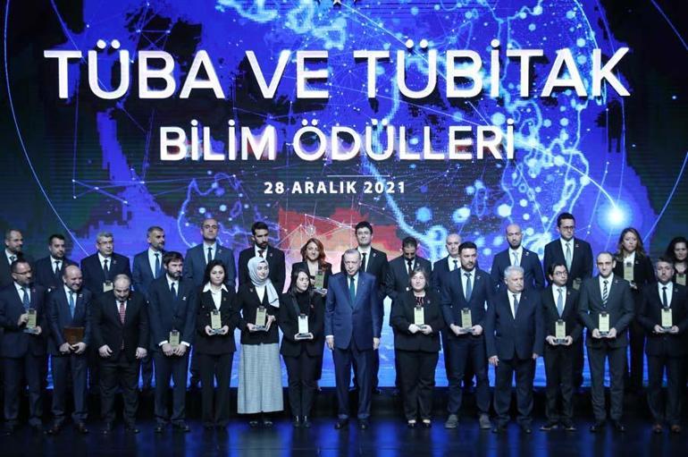 Cumhurbaşkanı Erdoğandan canlı yayında yeni burs müjdesi