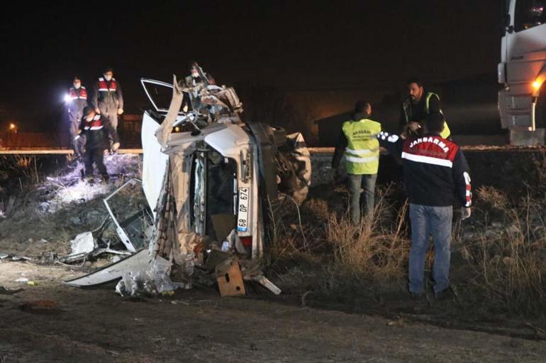 Aksarayda feci kazada 7 kişi hayatını kaybetti Detaylar ortaya çıktı: 6 kişilik aile...