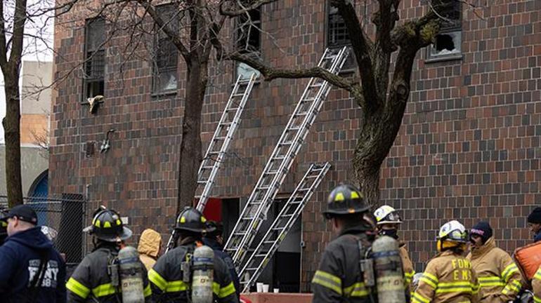 ABDnin New York kentinde yangın faciası Çok sayıda ölü ve yaralı var