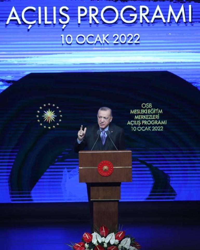 Cumhurbaşkanı Erdoğan canlı yayında müjdeyi verdi: Bu ay sonunda 15 bin öğretmen atamasını yapıyoruz