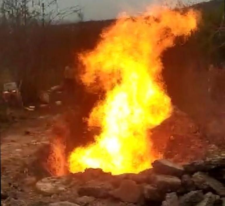 Doğal gaz boru hattı delindi Tüm evler boşaltıldı