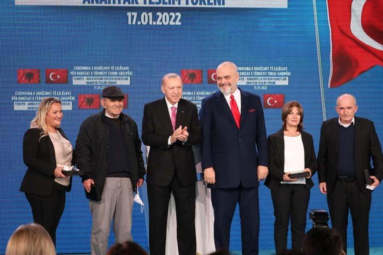 Arnavutlukta tarihi gün Cumhurbaşkanı Erdoğan: Yardıma koşan ilk ülke Türkiye oldu