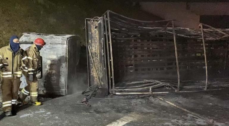 Kuzey Marmara Otoyolunda feci kaza Kamyon şoförü yanan kamyonda hayatını kaybetti
