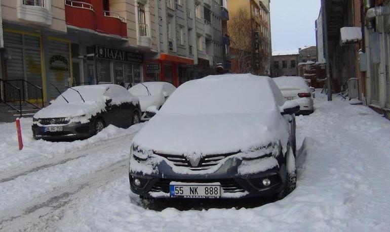 Kars tamamen beyaza büründü Kartpostallık görüntüler oluştu