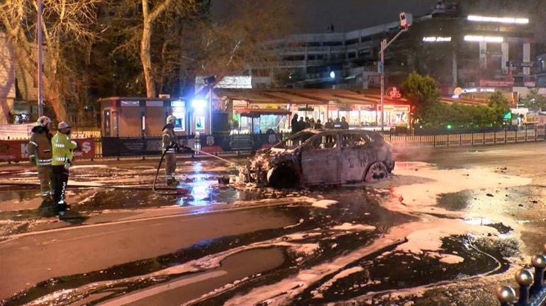 Beşiktaşta korku dolu anlar Otomobil alev alev yandı, sürücü son anda kurtuldu