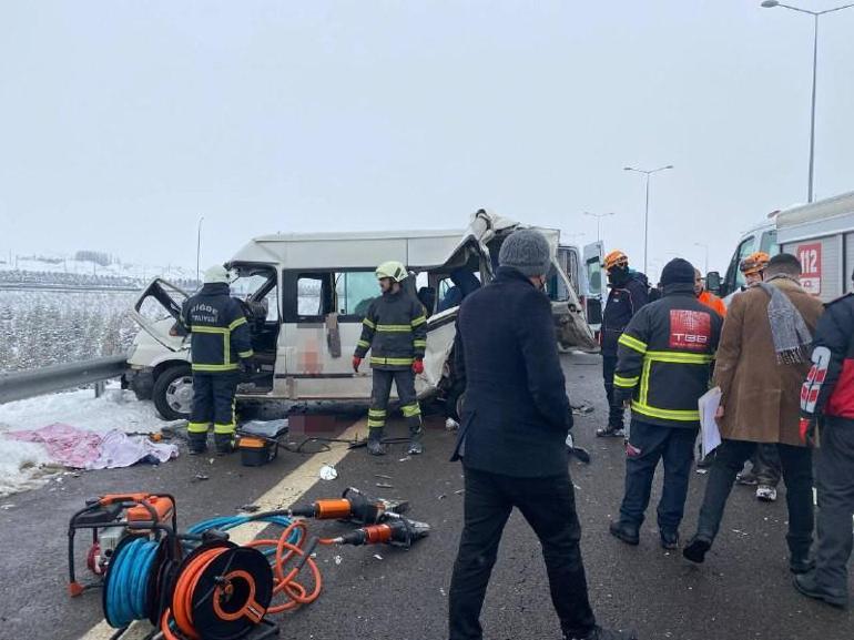 Niğde’de feci kaza 2’si çocuk 3 ölü, 4 yaralı