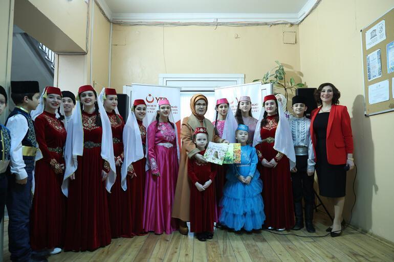 Emine Erdoğan, Ukrayna’da Türkçe Sesli Rehber Projesi Açılış Programı’na katıldı