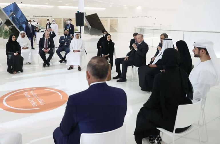 Cumhurbaşkanı Erdoğan, Dubai Expoda gençlerle buluştu: Gönül elçileri olarak hareket etmenizi bekliyoruz