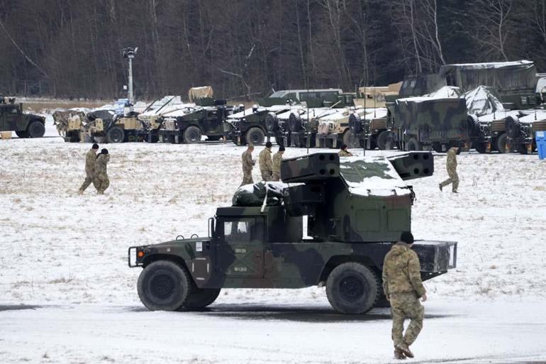 Rusya-Ukrayna savaşında son dakika gelişmesi Amerikan askerleri kritik bölgede görüntülendi...