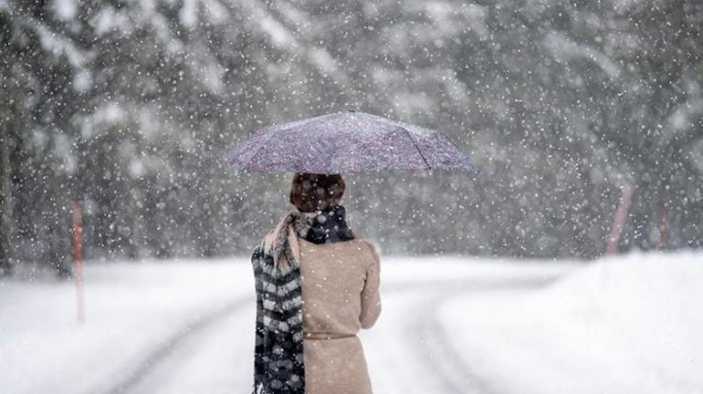 Kar geri dönüyor Meteoroloji son dakika açıkladı, İstanbulda kar alarmı verildi, çok yoğun olacak, perşembe başlıyor, günlerce yerde kalacak, onlarca kent  aynı durumda....