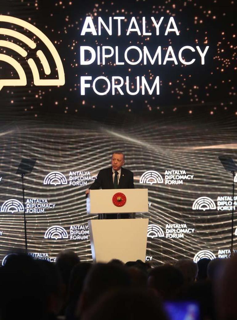 Cumhurbaşkanı Erdoğandan dünyaya Ukrayna tepkisi: Montrö dahil her uygulamayı kullanacağız