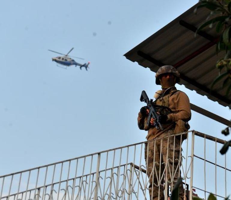Adanada helikopter destekli çete operasyonu: 30 gözaltı