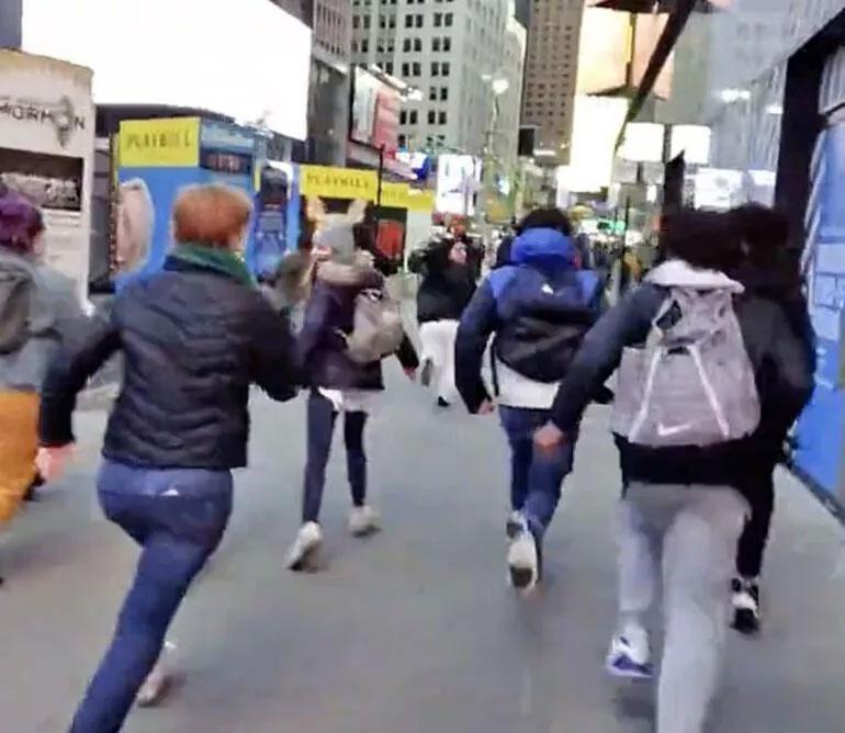 New York Times Meydanında korkutan patlama Dehşet anları saniye saniye kamerada...