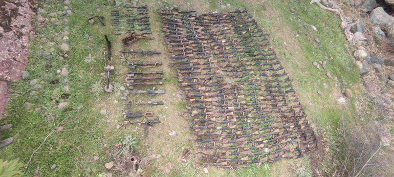 Irakın kuzeyinde PKKya ait çok sayıda silah ele geçirildi