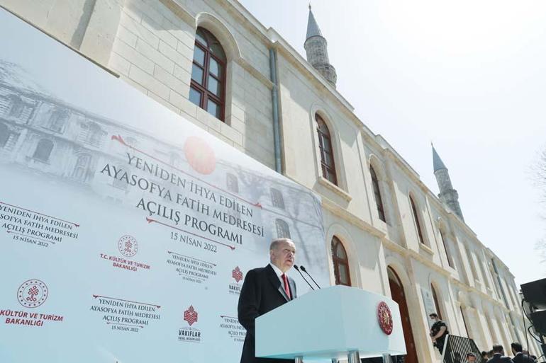 Ayasofya Fatih Medresesi açıldı Cumhurbaşkanı Erdoğan: Tek parti zihniyetinin bu konuda sabıkası oldukça kabarıktır