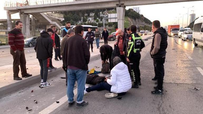 Kadıköy’de feci kaza; otomobil ikiye bölündü