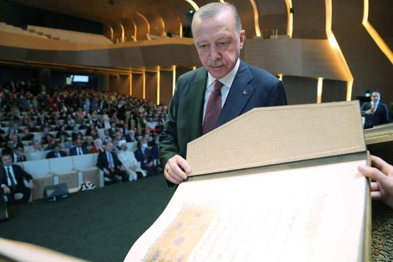 İstanbul Mushafı tanıtıldı Cumhurbaşkanı Erdoğan: Haysiyetimize saldırana eyvallah edecek değiliz