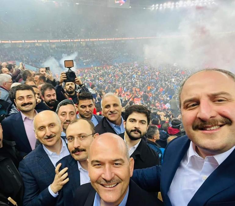 Trabzonlu bakanlar şampiyonluk maçında takımlarını yalnız bırakmadı