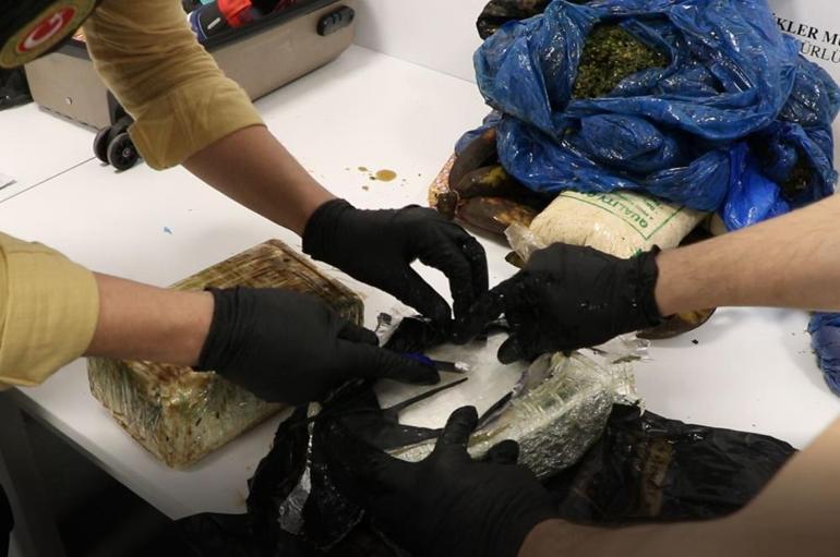 İstanbul Havalimanında 3 ayrı operasyonda 58 kilo kokain ele geçirildi
