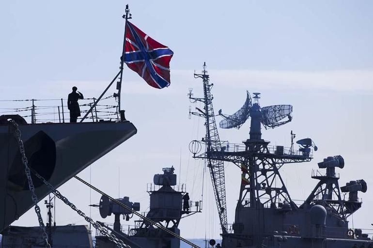 Ukrayna tarafından batırılan savaş gemisi Moskvaya Rusyadan sır operasyon
