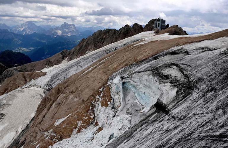 İtalya Alplerinde buzul felakti 13 kişi için umutlar tükendi: Hiç bulunamayabilirler...