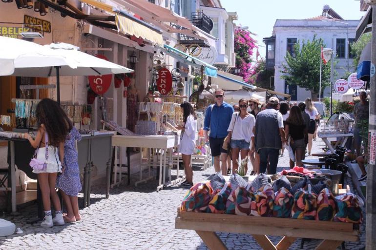 Çeşme’ye tatilci akını başladı Otellerin doluluk oranları yüzde 85’i buldu