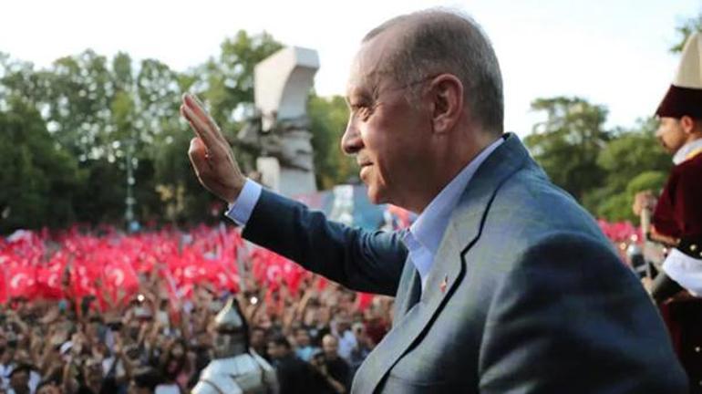 Cumhurbaşkanı Erdoğandan 15 Temmuz mesajı: Milletimiz destan yazdı