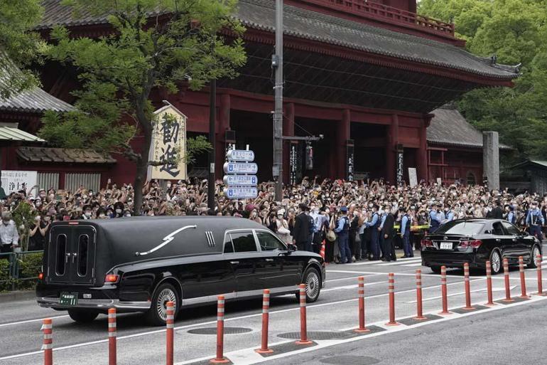 Shinzo Abenin cenaze töreni Japonyayı ikiye böldü