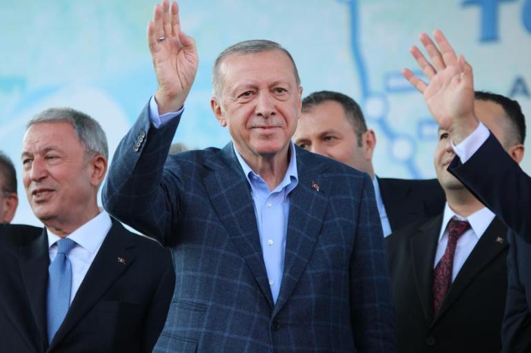 Cumhurbaşkanı Erdoğan müjdeyi verdi İki şehir arası 2 saate iniyor