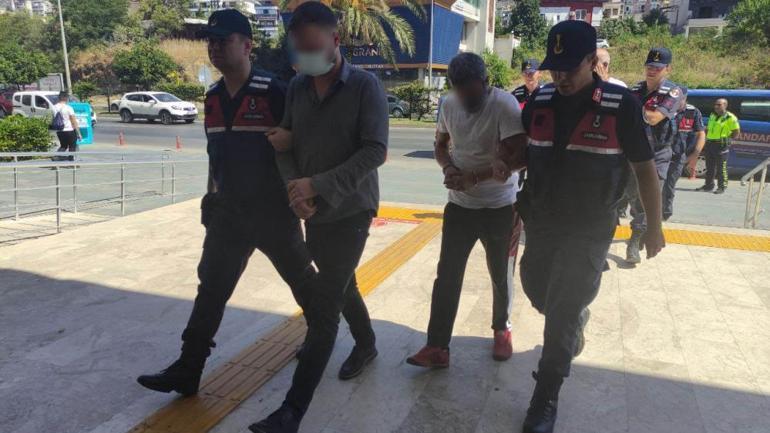 Sahte MİT kimliği ve arama kararıyla jandarmadan talepte bulunan 5 kişi yakalandı