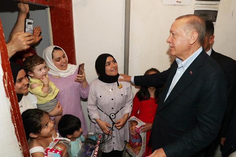 Cumhurbaşkanı Erdoğandan sürpriz ziyaret Çay davetini geri çevirmedi