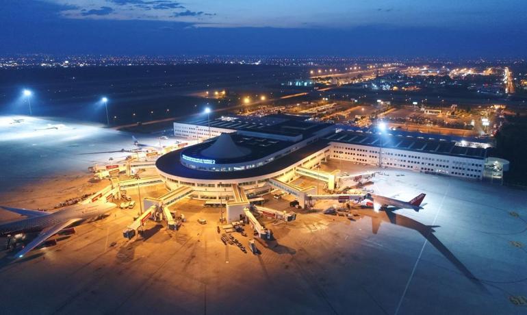 İstanbul Havalimanında check-in süresi 1 dakika Bakan Karaismailoğlu duyurdu