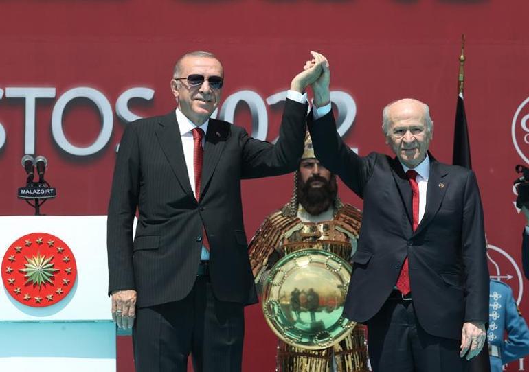 Cumhurbaşkanı Erdoğandan net mesaj: Hiç kimsenin gözünün yaşına bakmayız