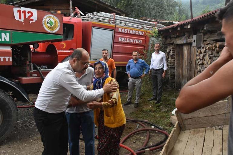 Kastamonuda yangın felaketi Tosya Gökceöz köyünde 10 ev kül oldu