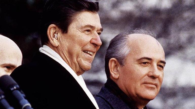 Mihail Gorbaçov kimdir SSCBnin son lideri Mihail Sergeyeviç Gorbaçov hayatını kaybetti